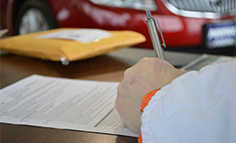 Каков порядок оформления трудовых отношений?