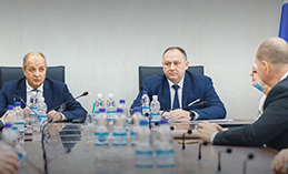 Максим Ряшин встретился с депутатами думы Ханты-Мансийска VI созыва