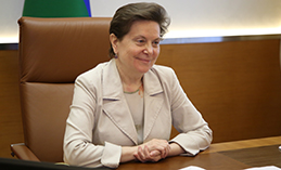 Наталья Комарова проведёт прямой эфир на тему охраны здоровья югорчан