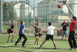 В югорской столице начала работу 1 смена спортивных площадок